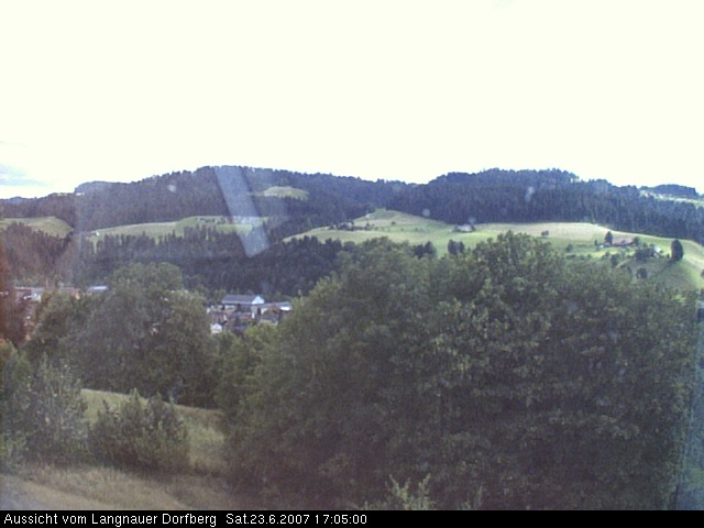 Webcam-Bild: Aussicht vom Dorfberg in Langnau 20070623-170500