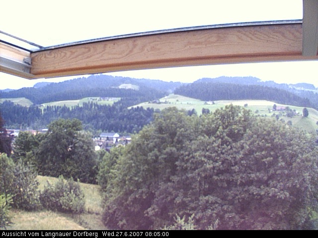 Webcam-Bild: Aussicht vom Dorfberg in Langnau 20070627-080500