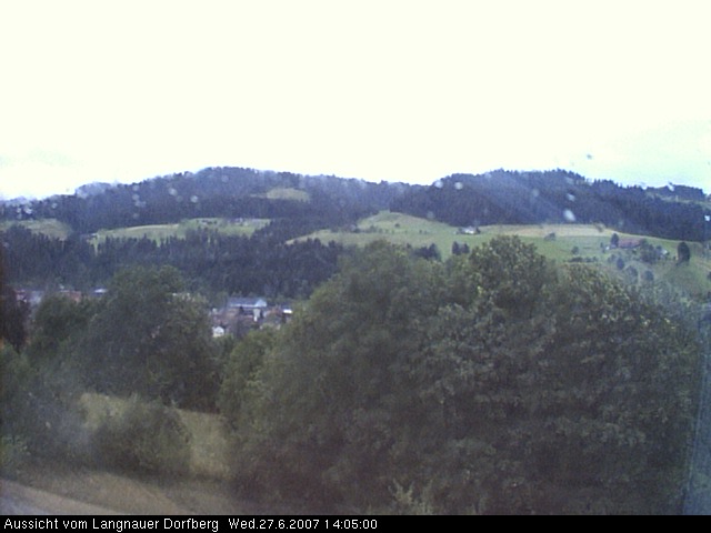 Webcam-Bild: Aussicht vom Dorfberg in Langnau 20070627-140500