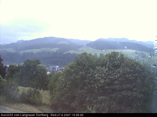 Webcam-Bild: Aussicht vom Dorfberg in Langnau 20070627-150500