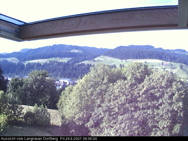 Webcam-Bild: Aussicht vom Dorfberg in Langnau 20070629-080500