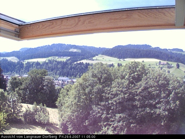 Webcam-Bild: Aussicht vom Dorfberg in Langnau 20070629-110500