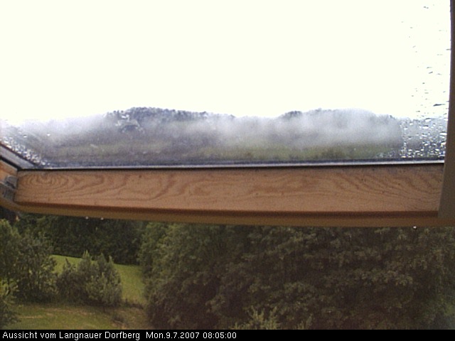 Webcam-Bild: Aussicht vom Dorfberg in Langnau 20070709-080500