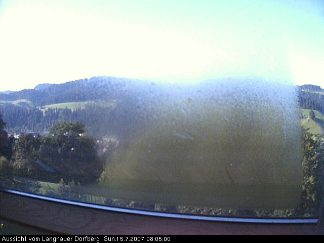 Webcam-Bild: Aussicht vom Dorfberg in Langnau 20070715-080500
