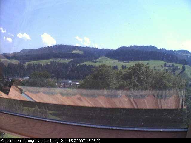 Webcam-Bild: Aussicht vom Dorfberg in Langnau 20070715-160500