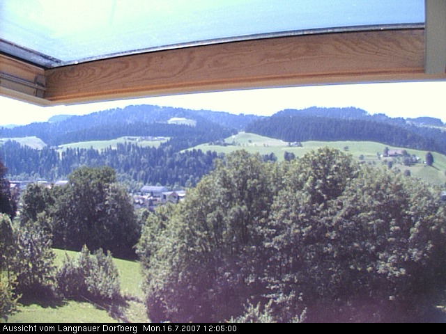 Webcam-Bild: Aussicht vom Dorfberg in Langnau 20070716-120500