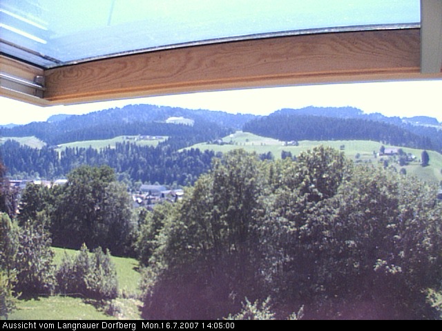 Webcam-Bild: Aussicht vom Dorfberg in Langnau 20070716-140500