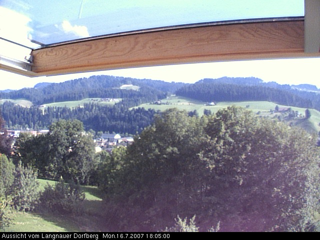 Webcam-Bild: Aussicht vom Dorfberg in Langnau 20070716-180500