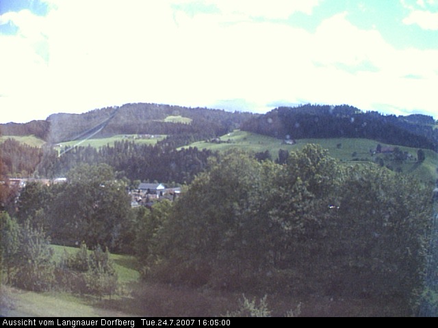 Webcam-Bild: Aussicht vom Dorfberg in Langnau 20070724-160500