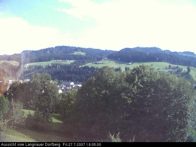 Webcam-Bild: Aussicht vom Dorfberg in Langnau 20070727-180500