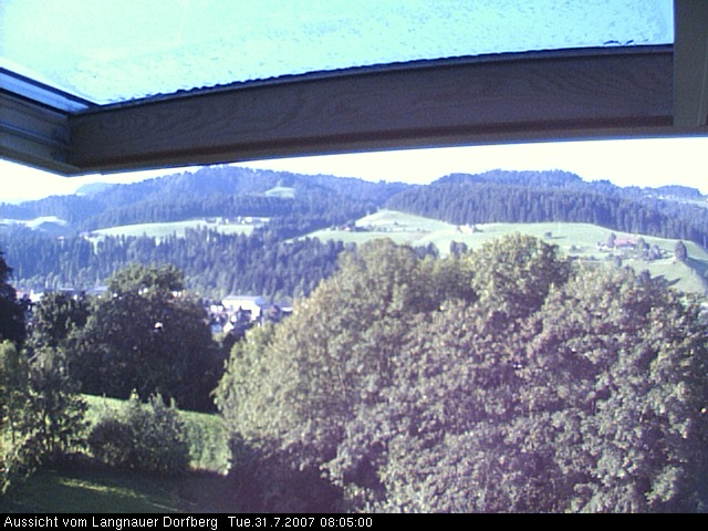 Webcam-Bild: Aussicht vom Dorfberg in Langnau 20070731-080500