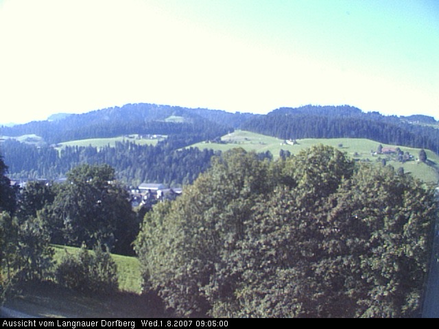 Webcam-Bild: Aussicht vom Dorfberg in Langnau 20070801-090500