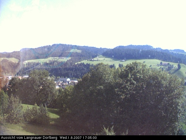 Webcam-Bild: Aussicht vom Dorfberg in Langnau 20070801-170500