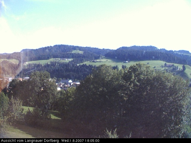Webcam-Bild: Aussicht vom Dorfberg in Langnau 20070801-180500