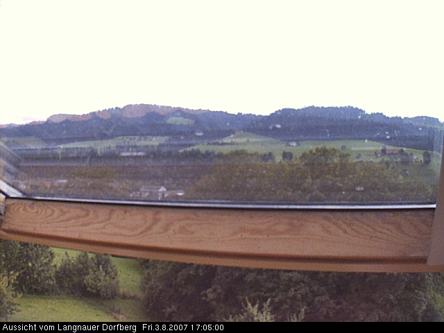Webcam-Bild: Aussicht vom Dorfberg in Langnau 20070803-170500