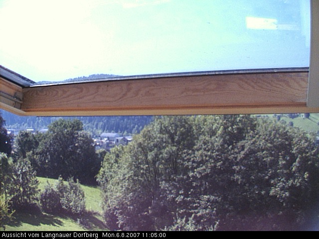 Webcam-Bild: Aussicht vom Dorfberg in Langnau 20070806-110500