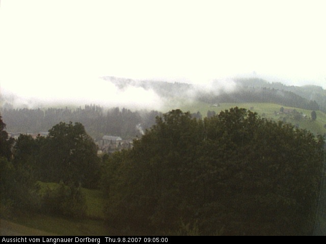 Webcam-Bild: Aussicht vom Dorfberg in Langnau 20070809-090500