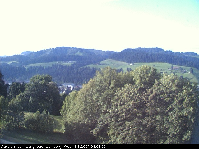 Webcam-Bild: Aussicht vom Dorfberg in Langnau 20070815-080500