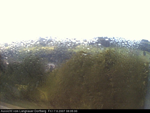 Webcam-Bild: Aussicht vom Dorfberg in Langnau 20070817-080500