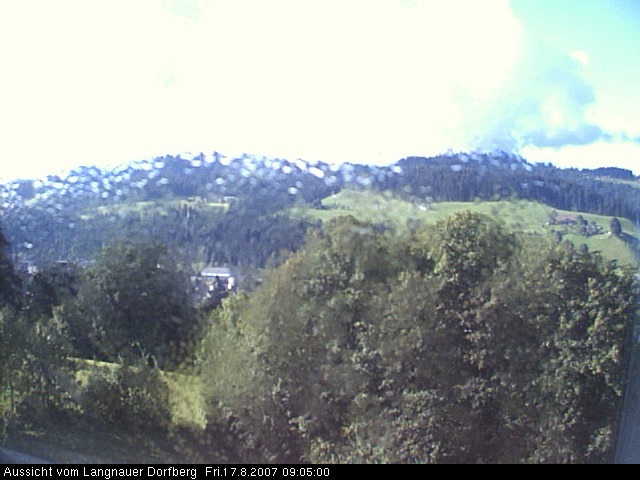 Webcam-Bild: Aussicht vom Dorfberg in Langnau 20070817-090500