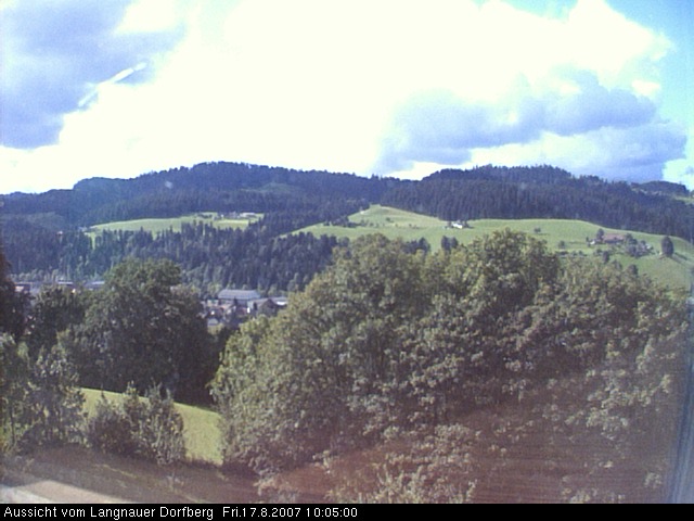 Webcam-Bild: Aussicht vom Dorfberg in Langnau 20070817-100500