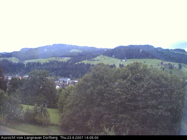 Webcam-Bild: Aussicht vom Dorfberg in Langnau 20070823-160500