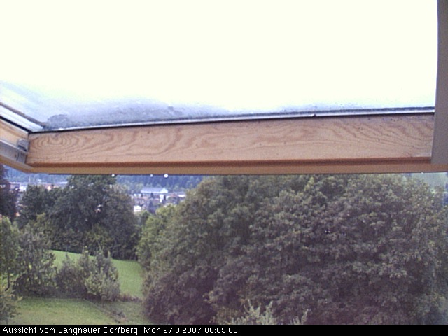 Webcam-Bild: Aussicht vom Dorfberg in Langnau 20070827-080500