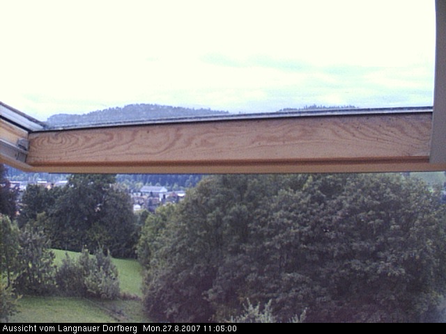 Webcam-Bild: Aussicht vom Dorfberg in Langnau 20070827-110500