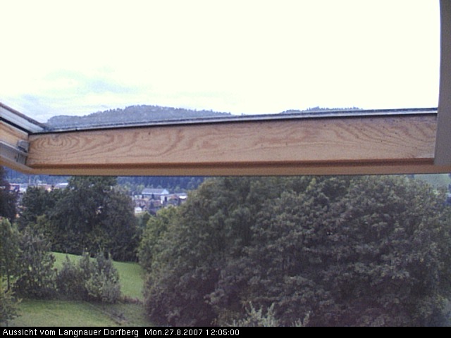 Webcam-Bild: Aussicht vom Dorfberg in Langnau 20070827-120500