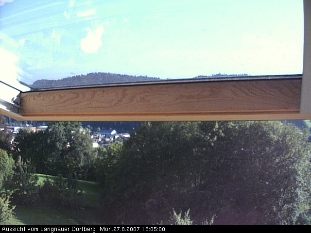 Webcam-Bild: Aussicht vom Dorfberg in Langnau 20070827-180500