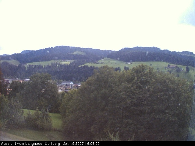 Webcam-Bild: Aussicht vom Dorfberg in Langnau 20070901-160500