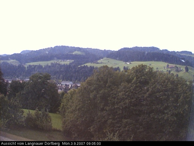 Webcam-Bild: Aussicht vom Dorfberg in Langnau 20070903-090500