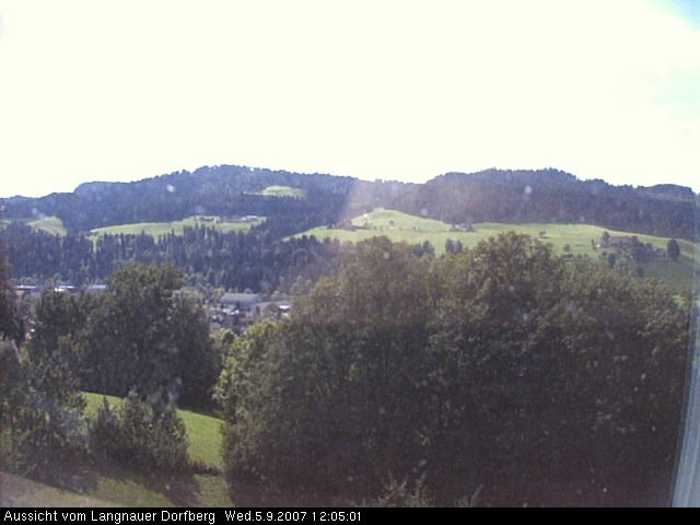 Webcam-Bild: Aussicht vom Dorfberg in Langnau 20070905-120500
