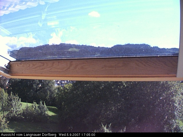 Webcam-Bild: Aussicht vom Dorfberg in Langnau 20070905-170500