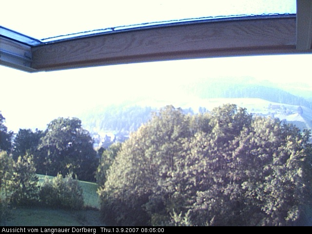 Webcam-Bild: Aussicht vom Dorfberg in Langnau 20070913-080500