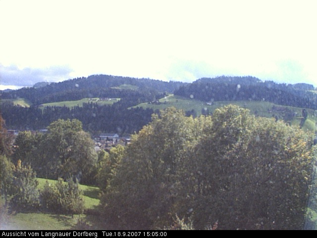 Webcam-Bild: Aussicht vom Dorfberg in Langnau 20070918-150500