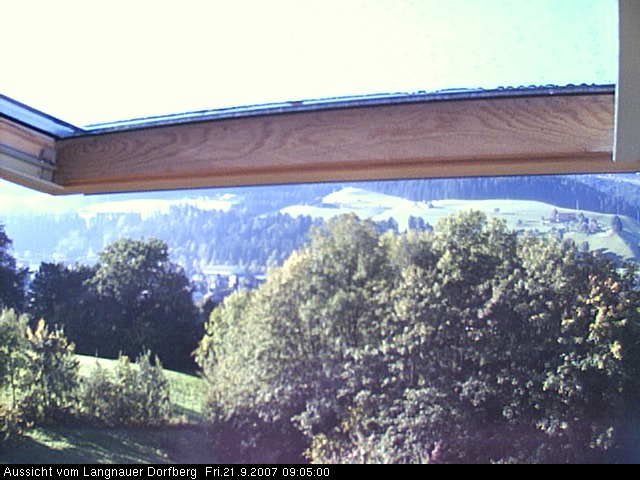 Webcam-Bild: Aussicht vom Dorfberg in Langnau 20070921-090500