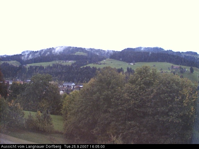 Webcam-Bild: Aussicht vom Dorfberg in Langnau 20070925-160500