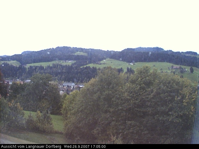 Webcam-Bild: Aussicht vom Dorfberg in Langnau 20070926-170500