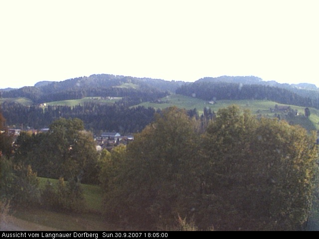 Webcam-Bild: Aussicht vom Dorfberg in Langnau 20070930-180500
