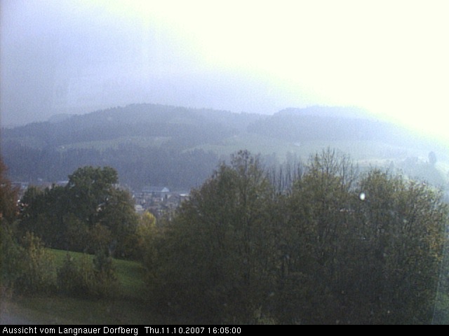 Webcam-Bild: Aussicht vom Dorfberg in Langnau 20071011-160500