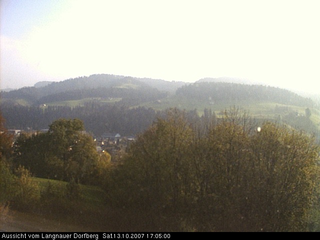 Webcam-Bild: Aussicht vom Dorfberg in Langnau 20071013-170500