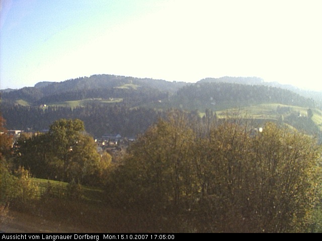 Webcam-Bild: Aussicht vom Dorfberg in Langnau 20071015-170500