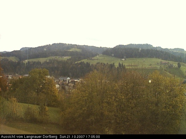 Webcam-Bild: Aussicht vom Dorfberg in Langnau 20071021-170500