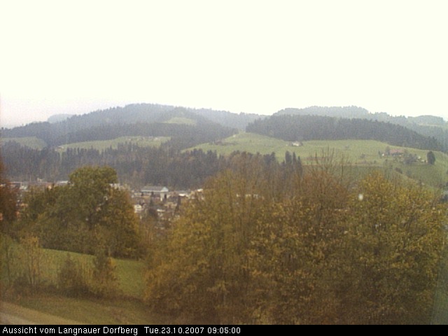 Webcam-Bild: Aussicht vom Dorfberg in Langnau 20071023-090500