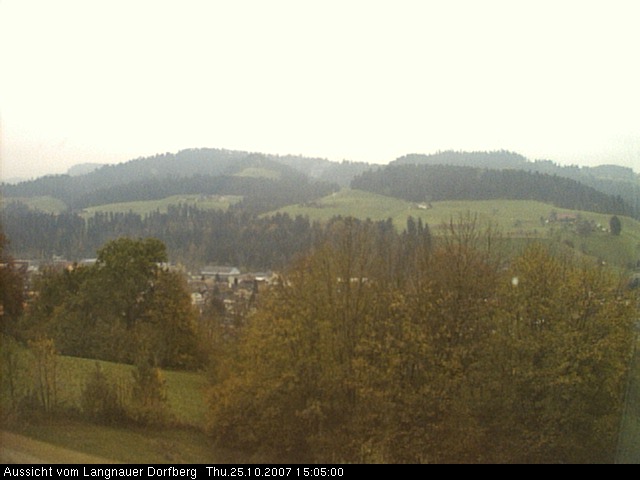 Webcam-Bild: Aussicht vom Dorfberg in Langnau 20071025-150500
