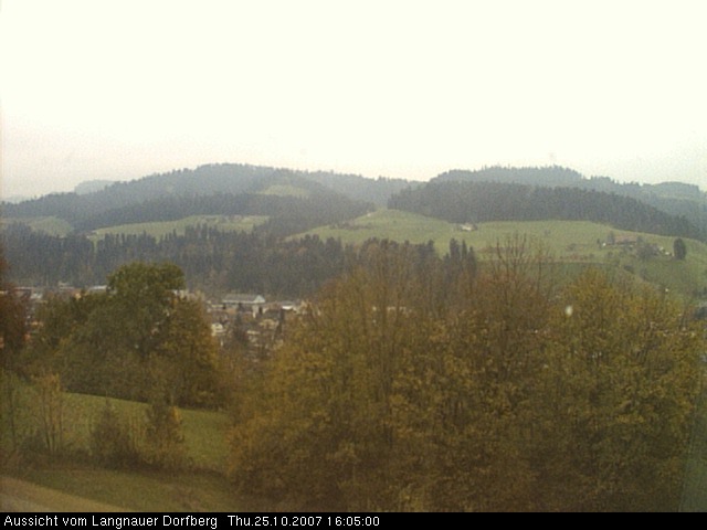 Webcam-Bild: Aussicht vom Dorfberg in Langnau 20071025-160500