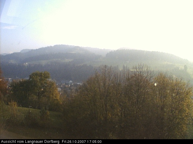 Webcam-Bild: Aussicht vom Dorfberg in Langnau 20071026-170500