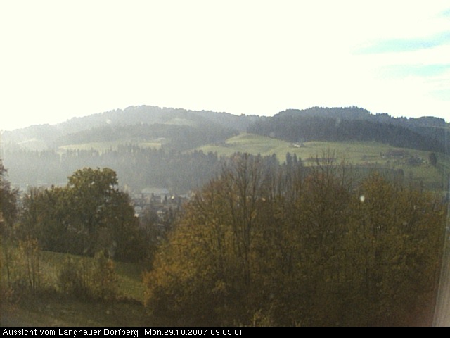 Webcam-Bild: Aussicht vom Dorfberg in Langnau 20071029-090500