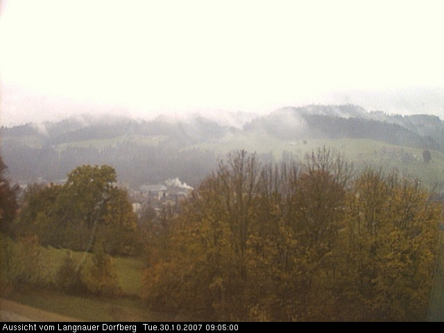 Webcam-Bild: Aussicht vom Dorfberg in Langnau 20071030-090500